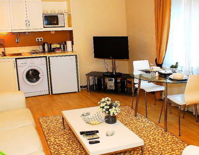 La Palace Suites Sisli Estambul Exterior foto